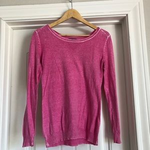 Lightweight Gap Sweater Size Medium